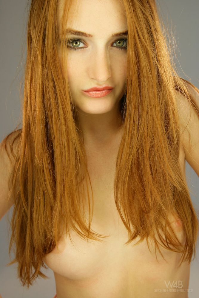 Natural Redhead Nude Pics